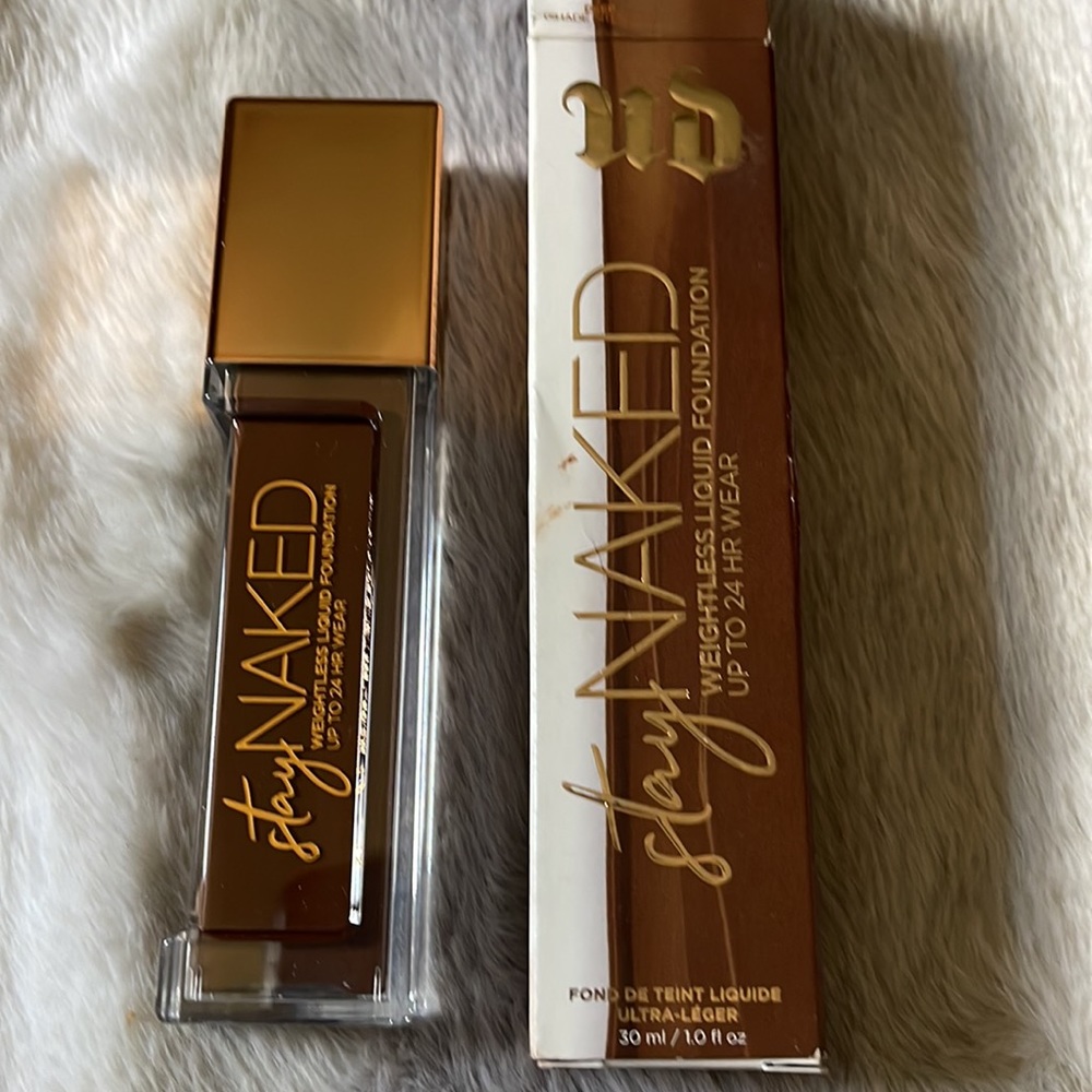 Urban Decay Stay Naked Weightless Foundation